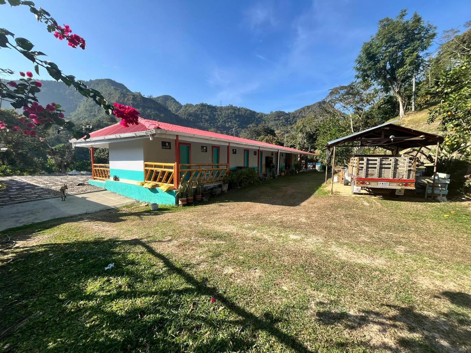 Farm stay Lili Sasaima
